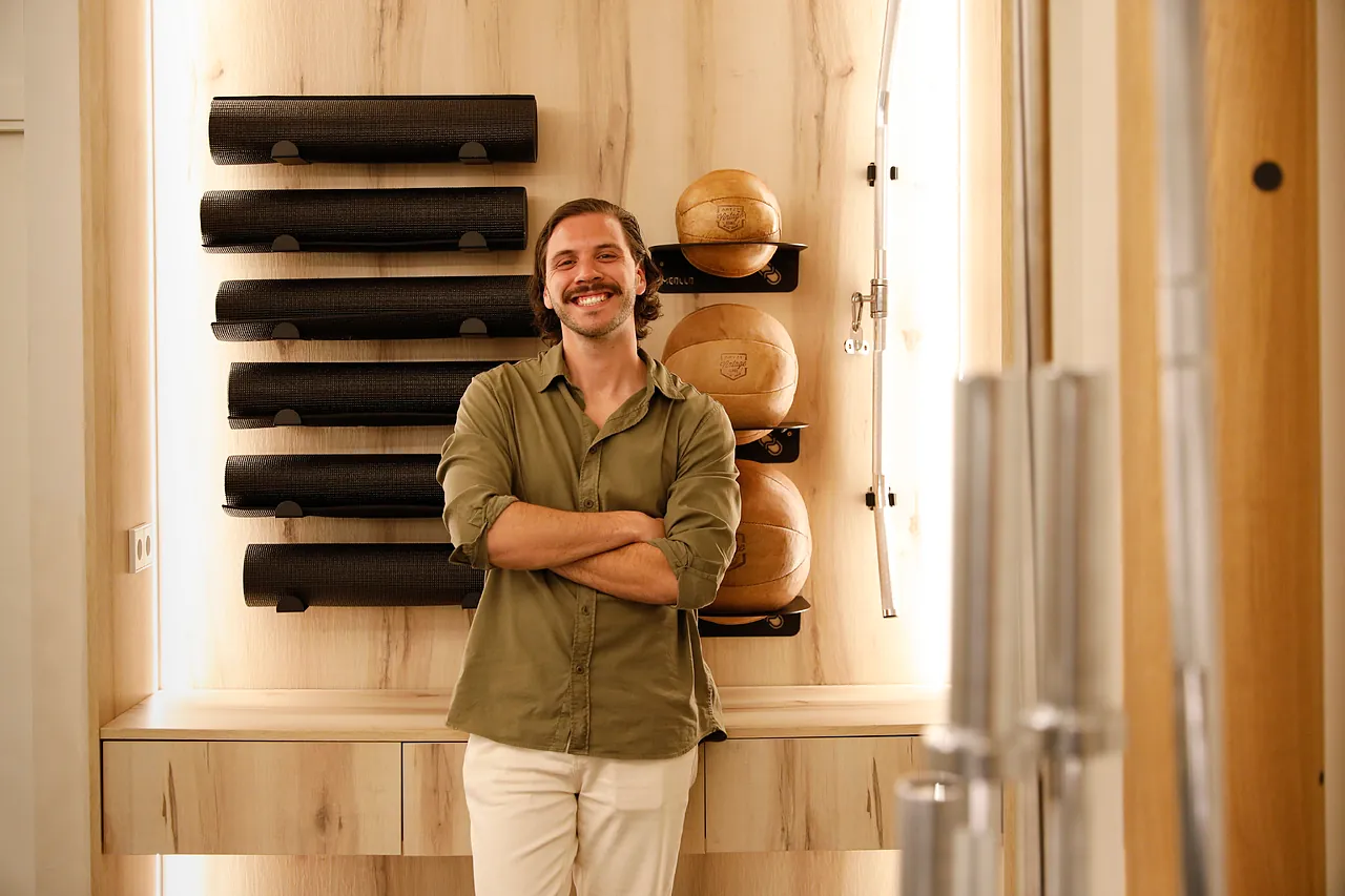 El emprendedor que ha creado gimnasios para quienes odian entrenar: "Si hoy no te apetece, nos vamos juntos a por una cerveza"